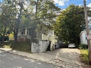 Building Photo - 4 Pleasant St