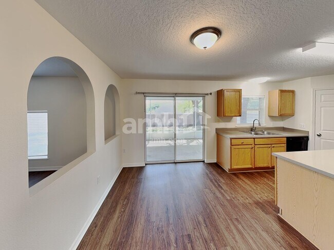 Foto del edificio - 209 King Arthur Ct