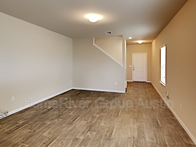 Building Photo - 15001 Jolynn St