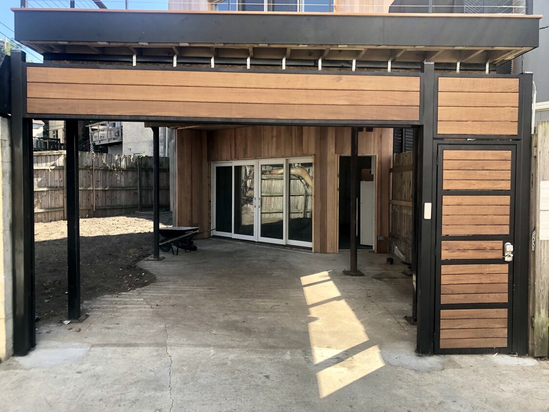 Foto principal - 445 Poplar St