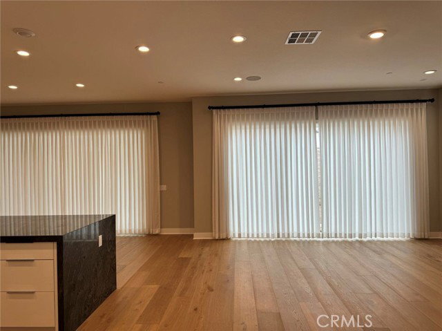 Building Photo - 110 Orange Grv