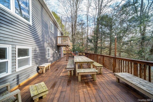 Building Photo - 34 Overlook Rd