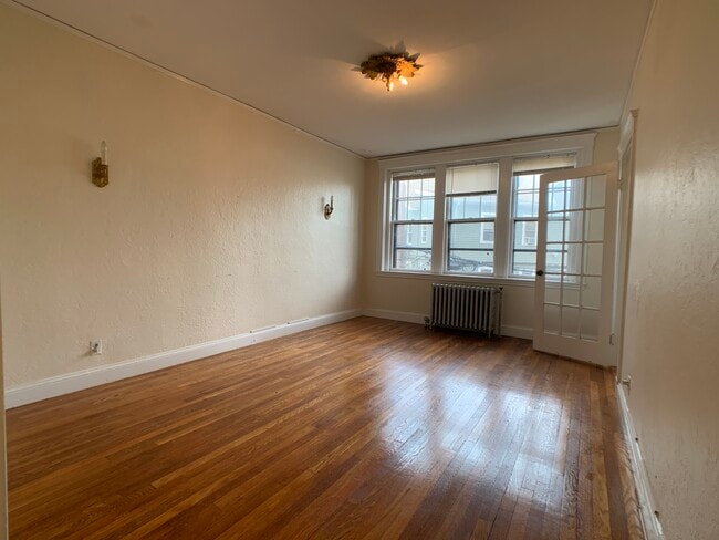 Building Photo - 1945 Commonwealth Ave