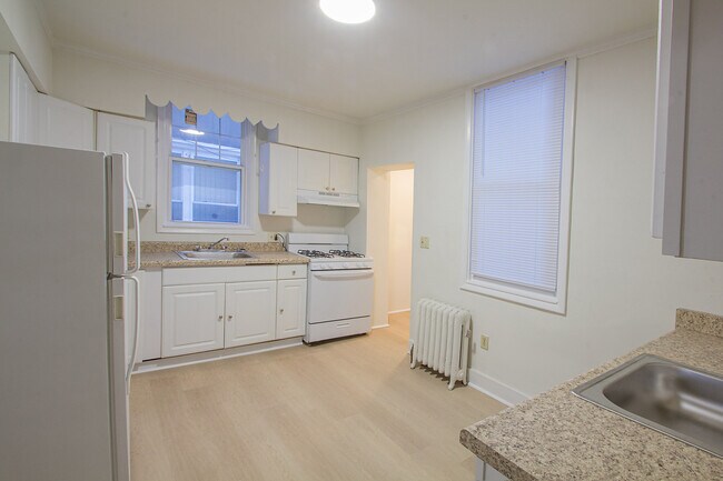 Foto del edificio - 439 Franklin Ave