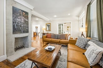 Building Photo - 220 Cleland St