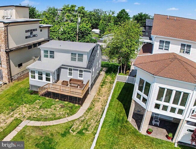 Building Photo - 9135 CUCKOLD Rd