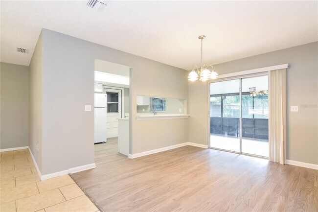 Foto del edificio - 8720 Christi Ct