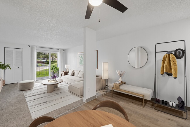 Foto del edificio - ReNew Johnson Creek