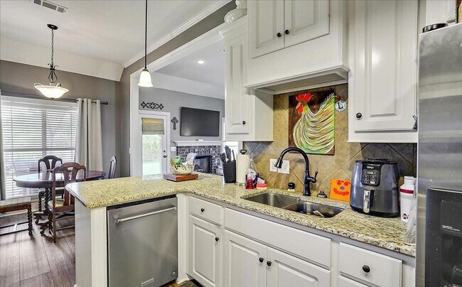 Foto del edificio - 175 Bradfield Rd