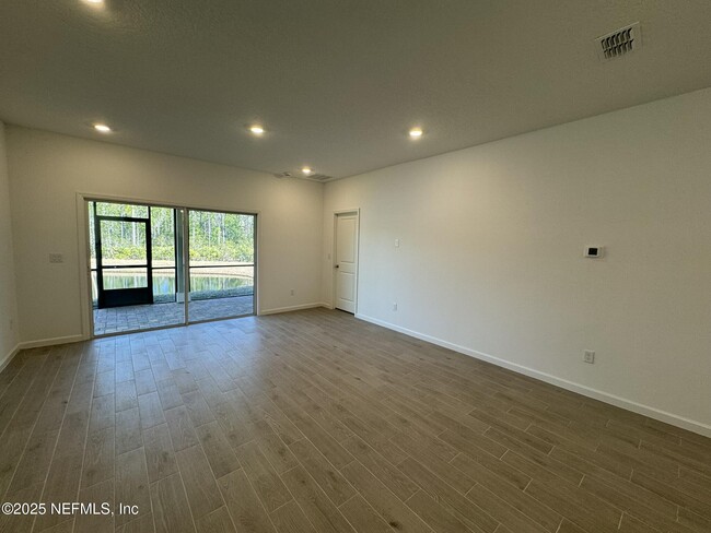 Foto del edificio - 101 River Strand Ln