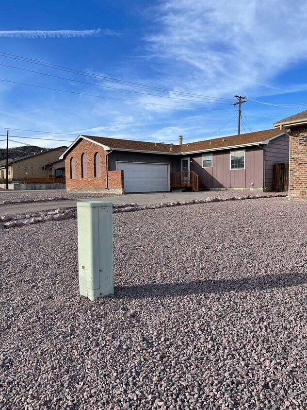 801 Harding Ave, Cañon City, CO 81212 House Rental in Cañon City, CO