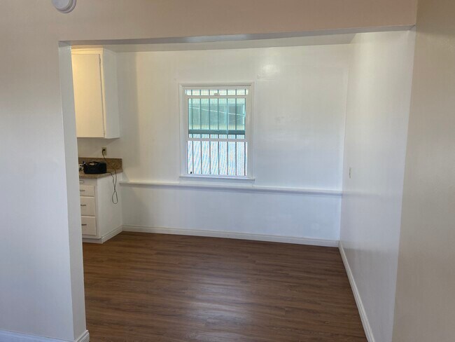 Foto del edificio - 1314-1318 W 94th St