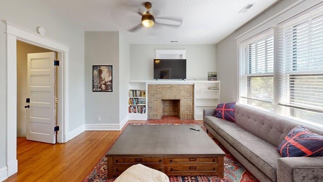 Building Photo - 2309 Thurman Ave