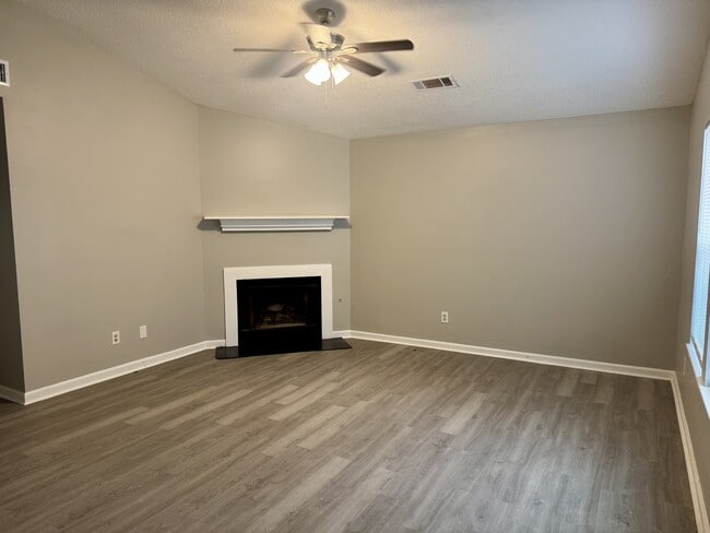 Foto del edificio - 110 Wedgewood Walk