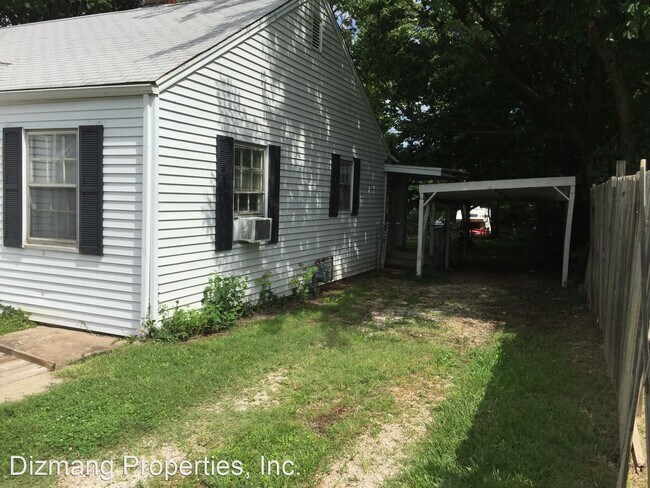 Building Photo - 2 br, 1 bath House - 1517 W State St.