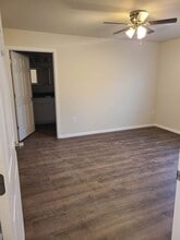 Building Photo - 4923 Well Rd
