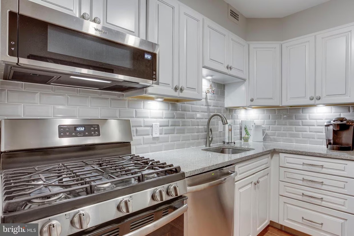 Photo - 7420 Lakeview Dr (Bethesda, MD)