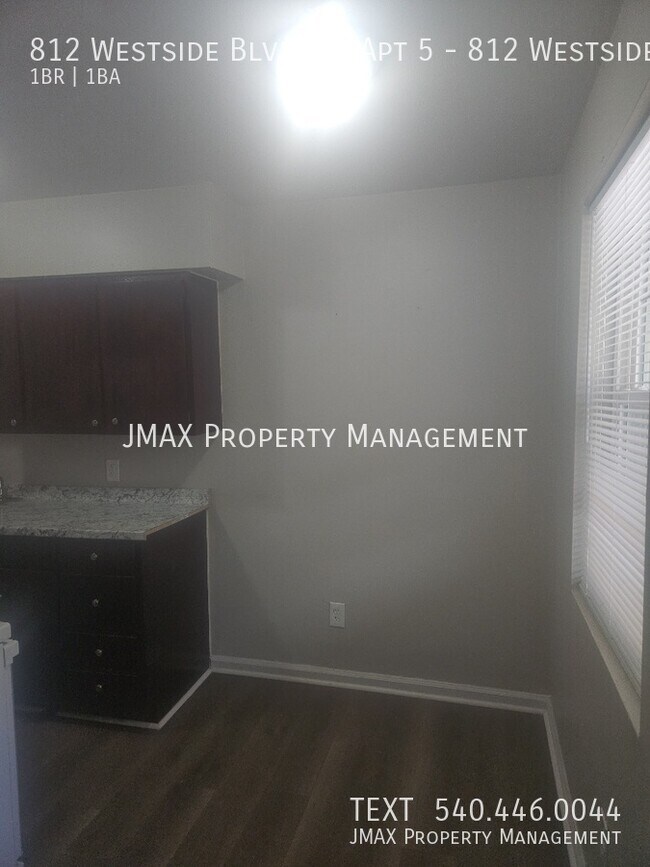 Foto del edificio - 812 Westside Blvd NW