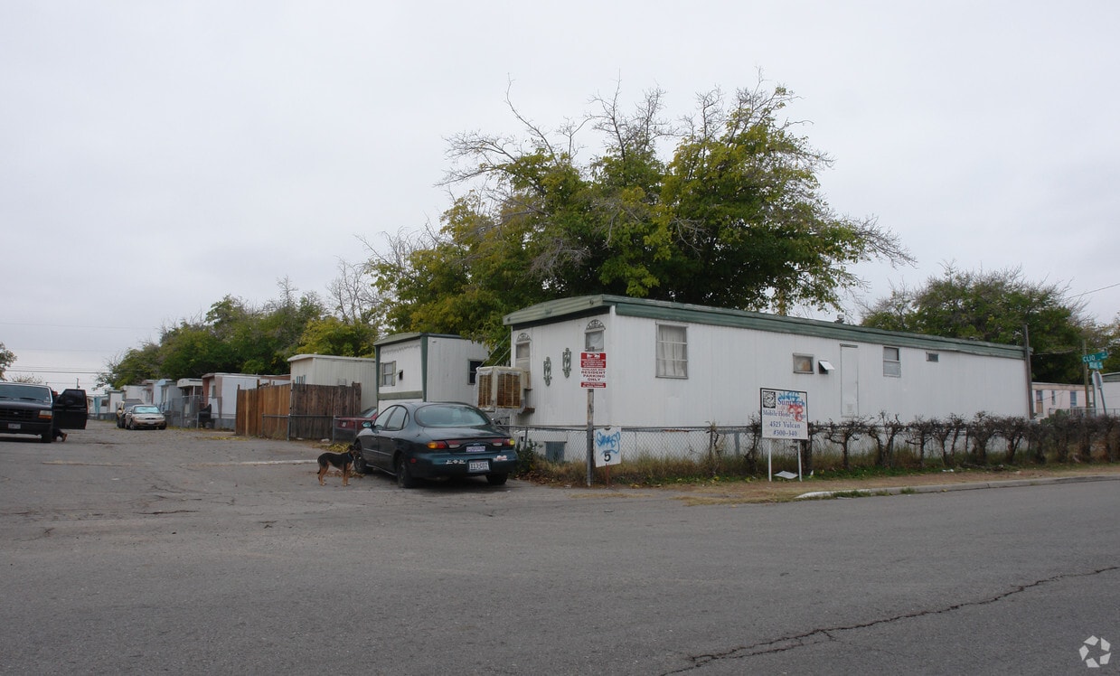 Suntrack Mobile Home Village Apartments in El Paso, TX