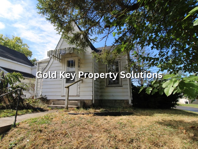 Building Photo - 2 BR 1 BA House with All New Carpet and Pa...
