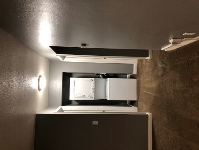 Building Photo - 3108 N 51st Terrace