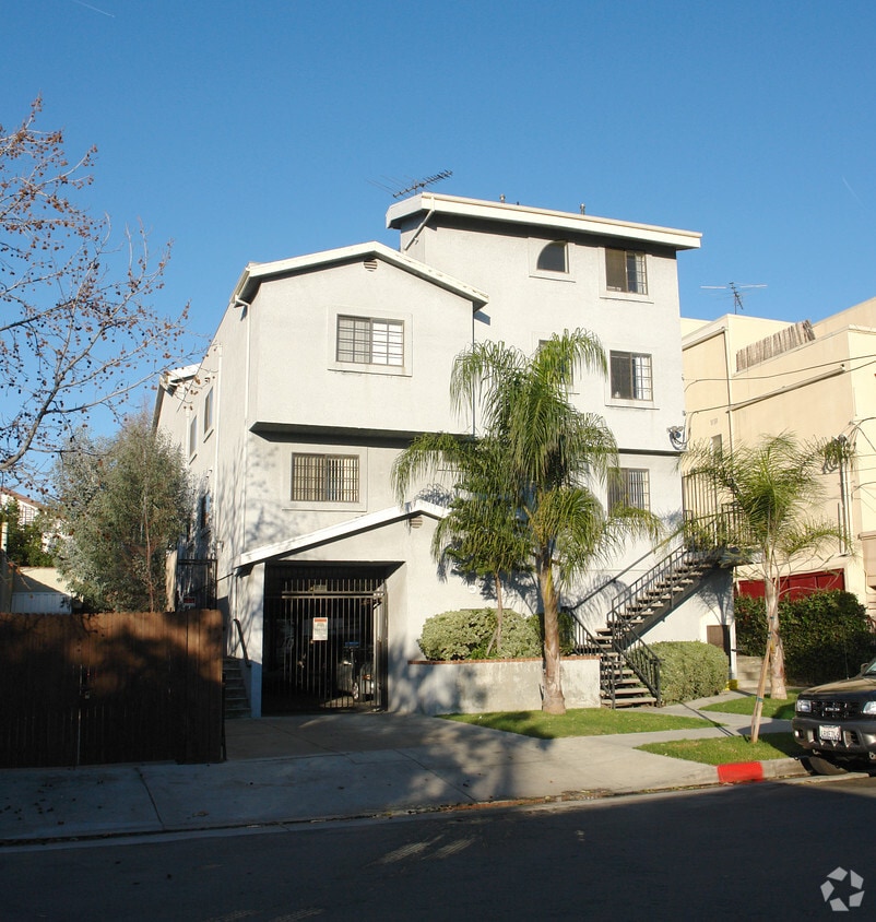Building Photo - 5251 Willowcrest Ave