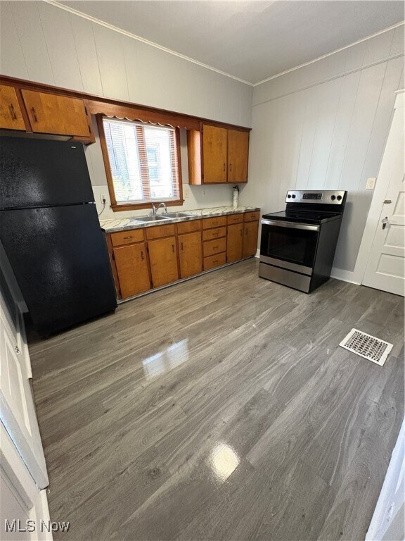 Foto del edificio - 250 E 3rd St