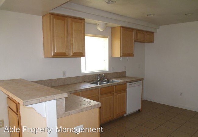 Building Photo - 3 br, 2 bath House - 2021 Pecos Ave