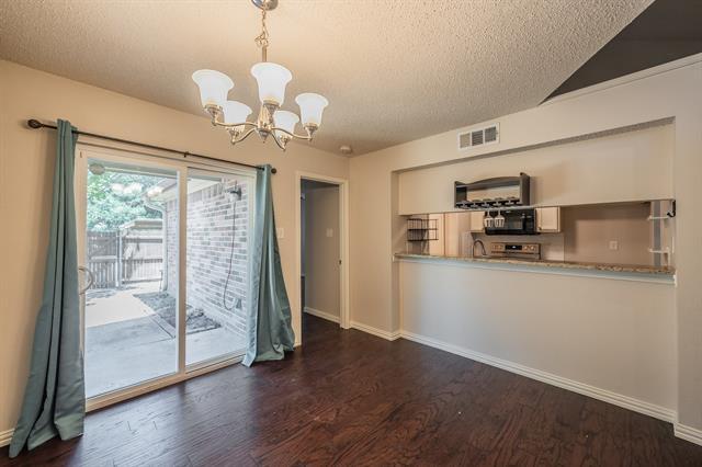 Building Photo - 6402 Valleybrooke Ct