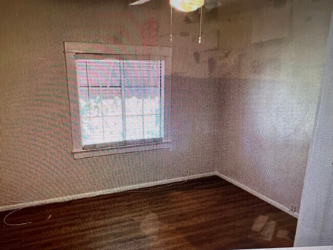 Building Photo - 538 E Colter St