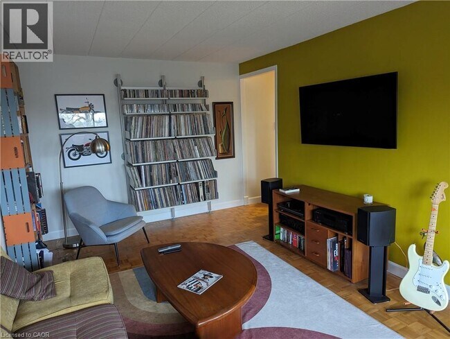 Photo du bâtiment - 14 Norris Pl