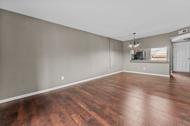 Building Photo - 1943 Greenpoint Dr