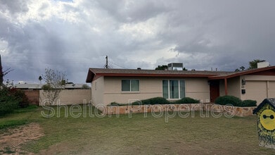 Building Photo - 523 E Malibu Dr