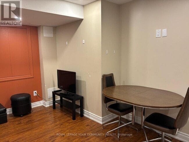 Building Photo - 116 Jack Monkman Crescent