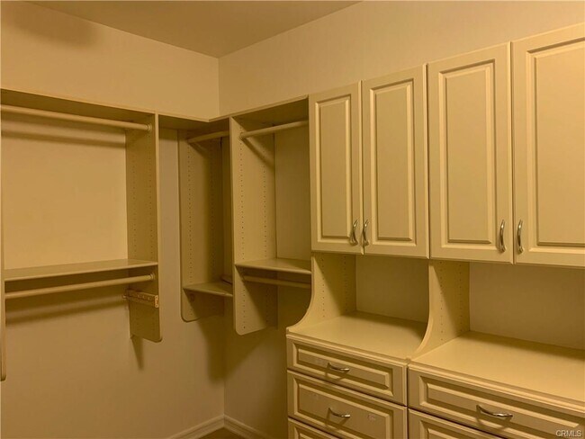 Building Photo - 44 Whitford