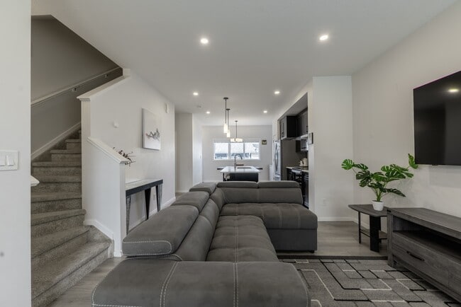 Building Photo - 7628 Mapleford Blvd