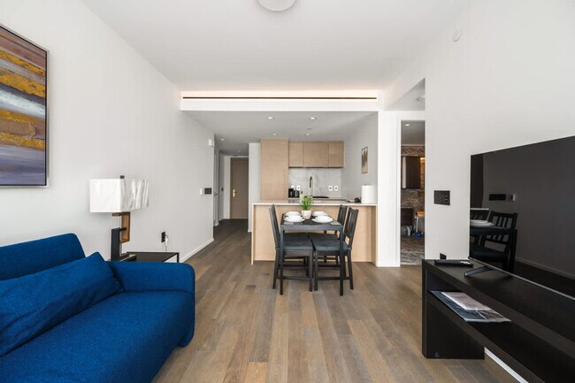 Photo du bâtiment - 1482 Robson St