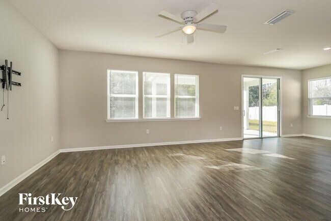 Building Photo - 592 Bluejack Ln