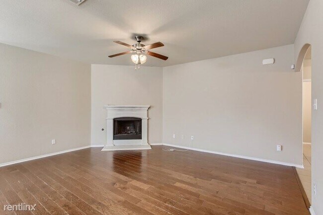 Building Photo - 3 br, 2 bath House - 2105 Thistle Ln UNIT