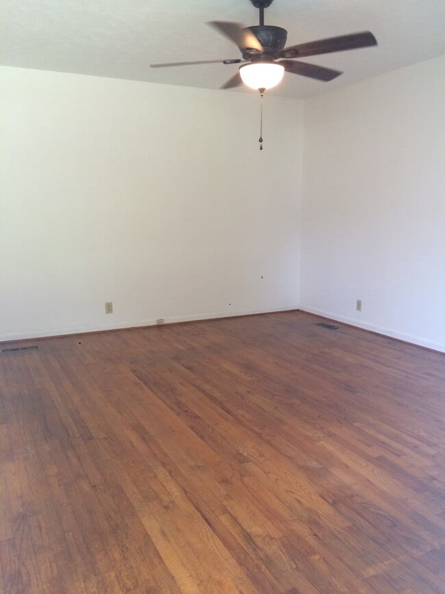 Foto del edificio - 304 Vann St SW
