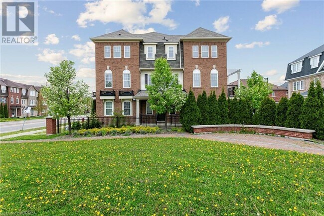 Building Photo - 103 Bleasdale Ave