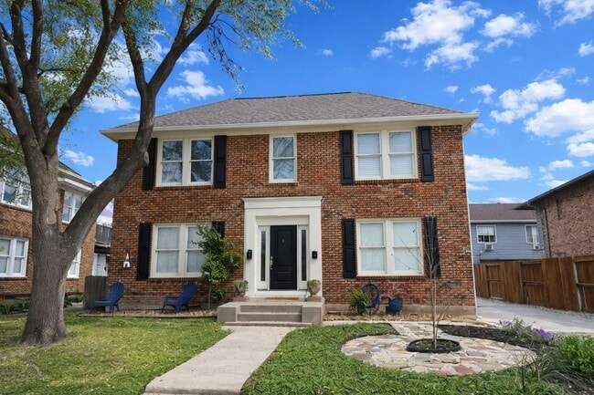 Foto del edificio - 1632 Bonnie Brae St