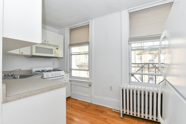 Foto del edificio - 409 Bloomfield St