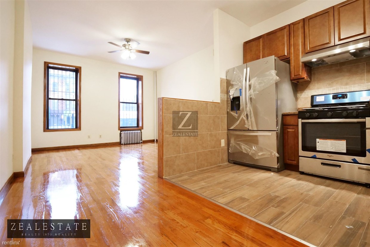 Primary Photo - 2 br, 1 bath Apartment - 250 9th St 1