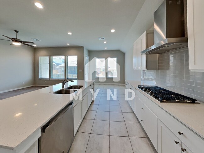 Building Photo - 2100 Palmera Ridge Blvd