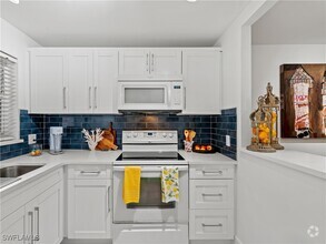 Building Photo - 100 Forest Lakes Blvd