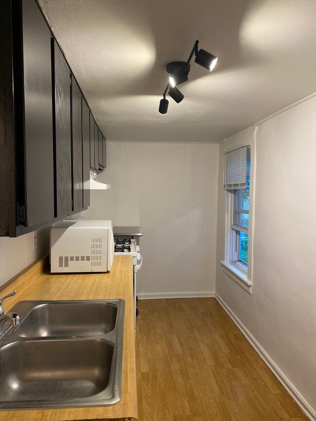 Galley Kitchen - 633 E Johnson St