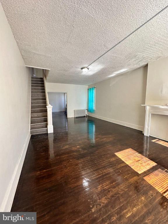 Foto del edificio - 448 W Hanover St