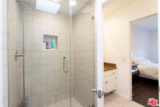 Building Photo - 4305 Redwood Avenue Apt #6, Marina del Rey...