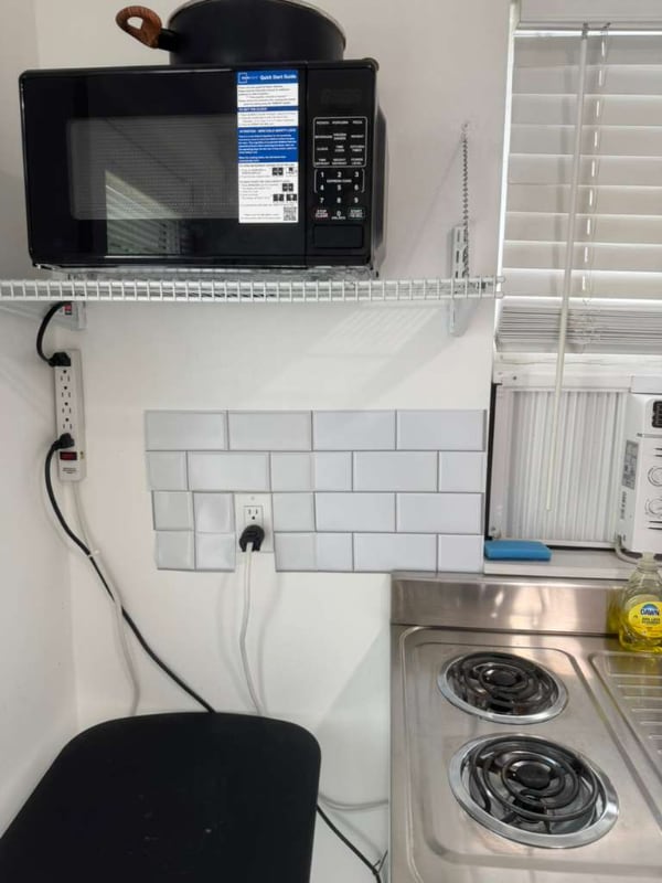 Building Photo - 6242 SW 24th St